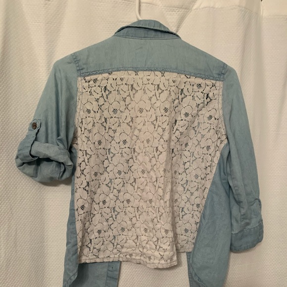 Button up blouse - Picture 2 of 2